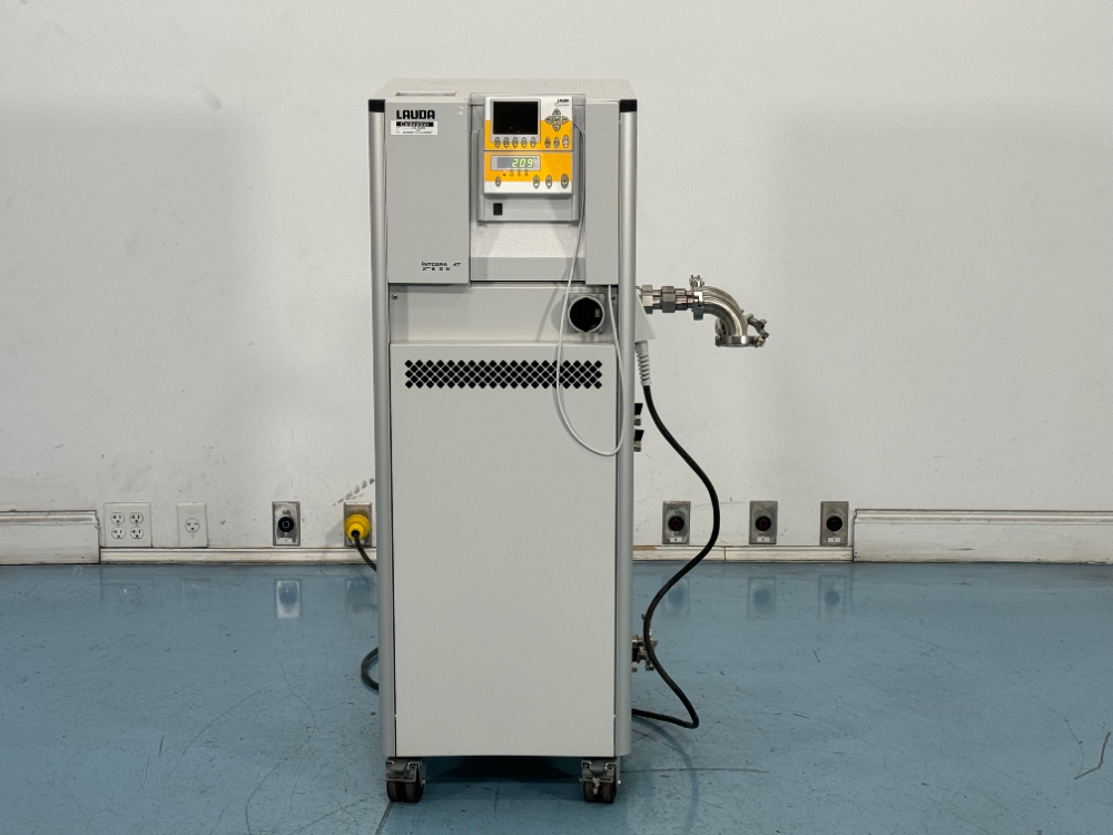 Image of Lauda Integra XT550W Chiller